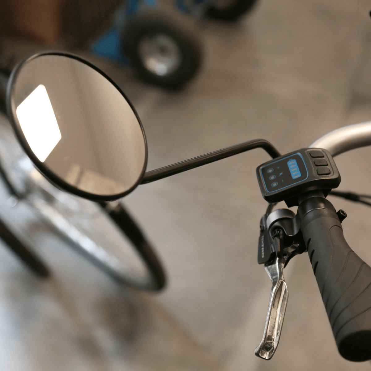 Rétroviseur Collier Rond ERGOTEC - Momentum Electric