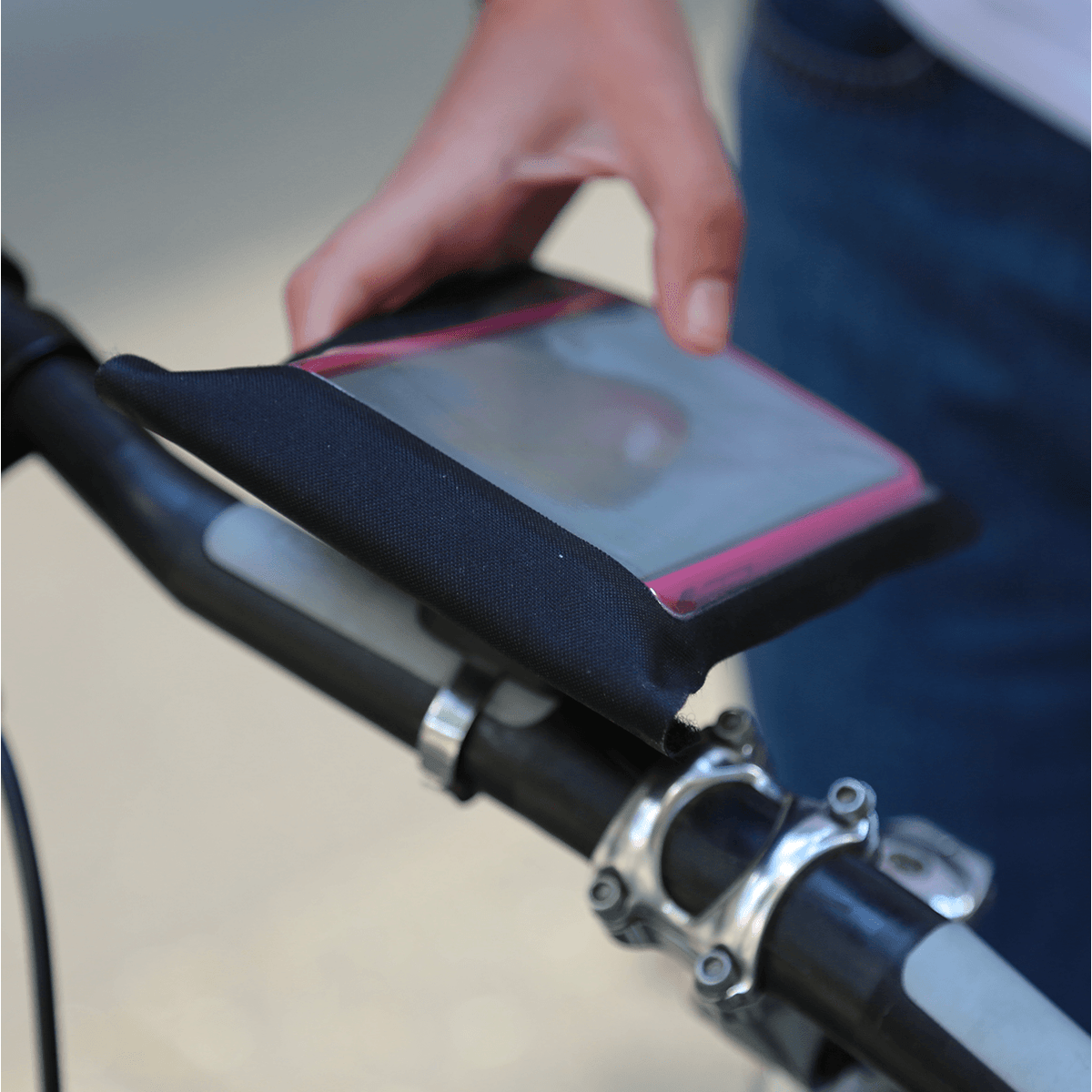 Support Smartphone KLICKFIX, 2 Tailles, Étanche - Momentum Electric